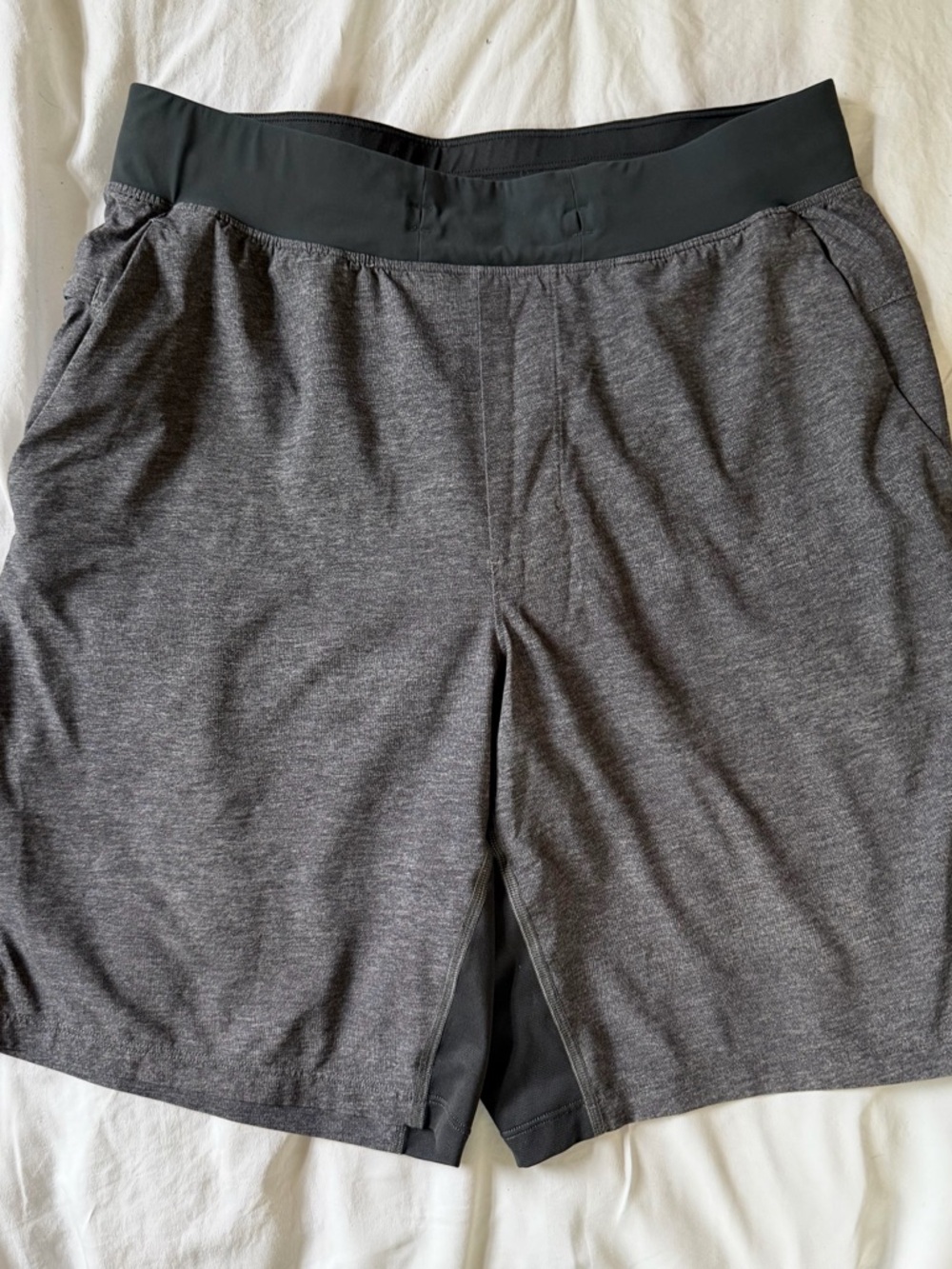 lululemon athletica Men's Heather Charcoal Grey Athletic Shorts